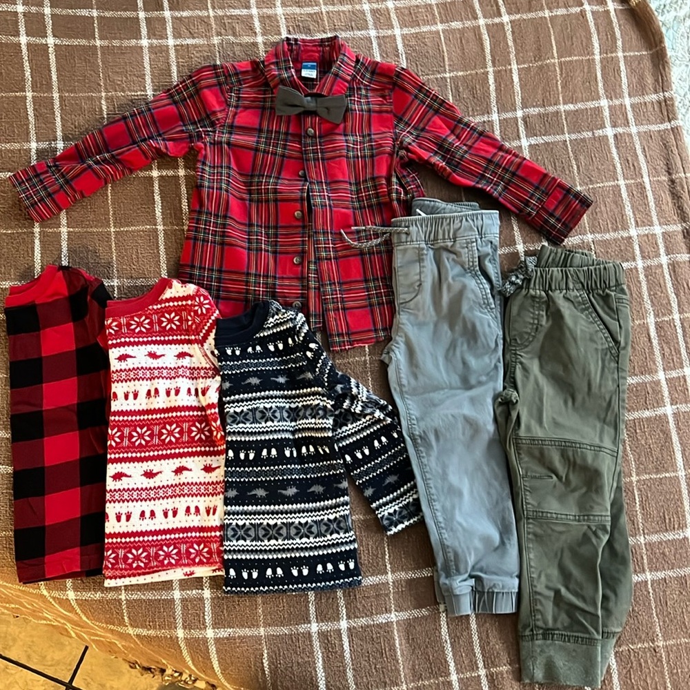 Boys Christmas Bundle 3T 🎄